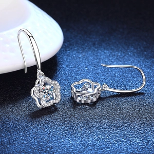 Sparkling S925 sterling silver moissanite flower drop earrings with elegant ear hooks