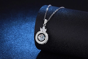 Macro shot of S925 sterling silver dancing moissanite pendant with crown design