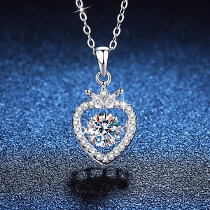 Collier Pendentif en Argent Sterling 925 Moissanite Élégant Cœur Couronne Pierre Dansante Zirconia Bijoux pour Femme Cadeau