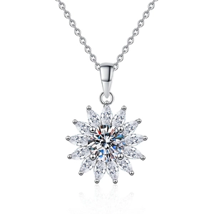 Funkelnde S925 Sterlingsilber Sonnenblume Halskette mit runden und marquise Moissanit Steinen