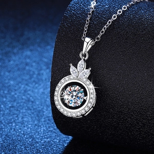 Dancing crown S925 sterling silver moissanite pendant necklace with shimmering 1ct stone