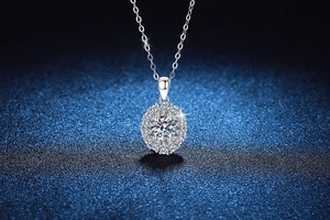 Macro shot of 1 carat moissanite sunflower pendant on sterling silver chain
