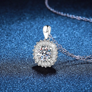 Collier pendentif tournesol en argent S925 avec une moissanite de 1 carat