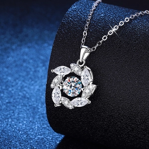 Sparkling S925 sterling silver necklace with a 1 carat moissanite windmill pendant design
