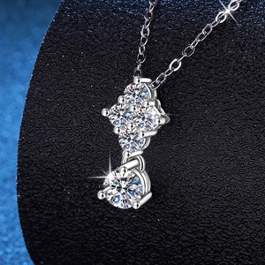 Collier Pendentif Moissanite en Argent Sterling 925 Élégant Goutte d'Eau Couleur D Collier Diamant Complet Bijoux de Banlieue pour Femmes