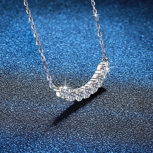 Minimalist S925 silver necklace with a 1.4ct moissanite smile pendant featuring seven stones
