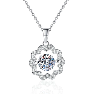 Sparkling S925 sterling silver flower pendant necklace with 1 carat moissanite center stone