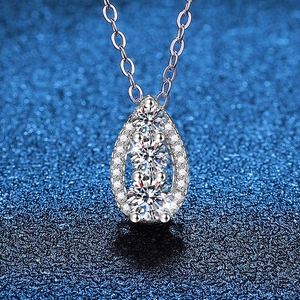 925 Sterling Silver Moissanite Pendant Necklace Elegant Water Drop Shape D Color VVS1 Sparkly Gemstone Jewelry Gift Women