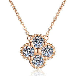 Rose gold S925 silver four-leaf clover necklace with 1.2 carat moissanite diamonds