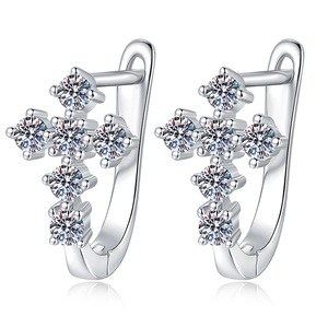 Boucles d'oreilles créoles croix en argent 925 avec pierres moissanites rondes