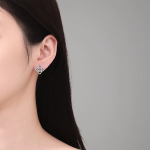 Elegant S925 sterling silver lotus star stud earring with a sparkling center moissanite