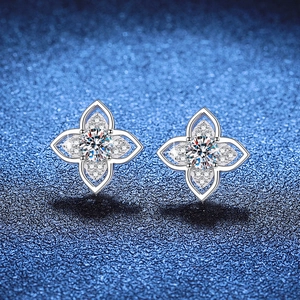 925 Sterlingsilber Vierblättriges Kleeblatt Moissanit Ohrstecker Rundschliff D Farbe VVS1 Mit GRA Zertifikat Mode Damen Schmuck