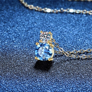 Élégant collier en argent S925 avec pendentif double en moissanite bleue pour femme