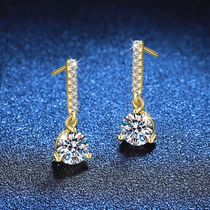 Elegant 2ct moissanite tassel earrings in gold-plated S925 silver with a brilliant fire
