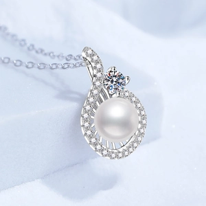 Elegant S925 sterling silver ribbon necklace with freshwater pearl and moissanite stones