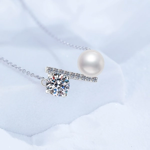 S925 silver necklace with balance bar pendant, freshwater pearl and moissanite stone