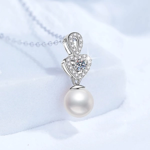 Elegant s925 silver heart necklace with moissanite and 8mm round white pearl pendant