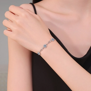 925 sterling silver bracelet with D color 1.5ct moissanite stones on female wrist