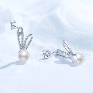 S925 sterling silver rabbit earrings with freshwater pearl and moissanite stones