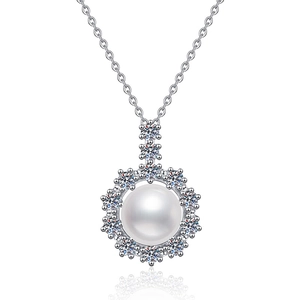 Elegant S925 sterling silver necklace with freshwater pearl sunflower pendant and moissanite