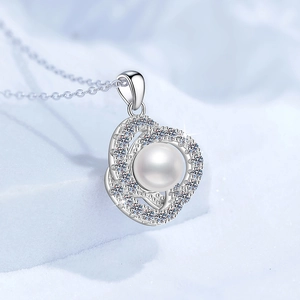Elegant S925 sterling silver necklace featuring a white pearl pendant with zircons