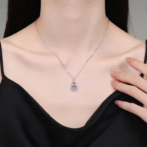 Elegant 1 carat D color moissanite round halo pendant necklace in S925 sterling silver