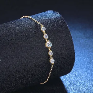 Adjustable S925 sterling silver moissanite bracelet with five gradient star crystals