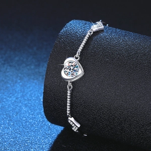Bracelet coeur en argent 925 et moissanite avec chaîne pavée de diamants pour femmes