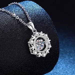 Collier en argent sterling S925 avec pendentif flocon de neige serti d'une moissanite