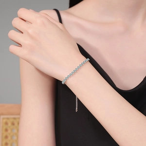 Adjustable S925 sterling silver tennis bracelet with gradient light blue moissanite stones
