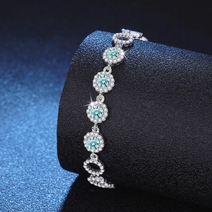 Bracelet élégant en argent S925 avec cinq pierres moissanite bleues rondes