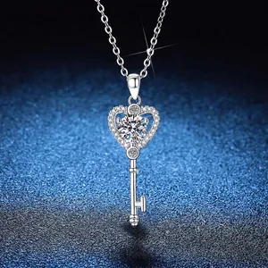 Collier Pendentif Clé en Cœur Argent Sterling S925 Moissanite Luxe Strass Incrusté Bijoux de Mode pour Femme Cadeau