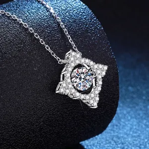 Collier trèfle à quatre feuilles en argent S925 avec pierre de moissanite dansante