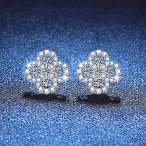 925 Sterling Silver Clover Stud Earrings With Moissanite Pave Inlaid Sparkly Light Luxury Fashion Jewelry For Women Gift