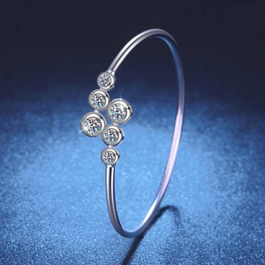 Bracciale in argento moissanite 1,8ct con pietre rotonde scintillanti e design a bolle