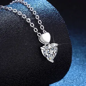 925 Sterling Silver Heart Pendant Necklace Moissanite Zirconia Clavicle Chain Jewelry Fashion Heart Jewelry For Women