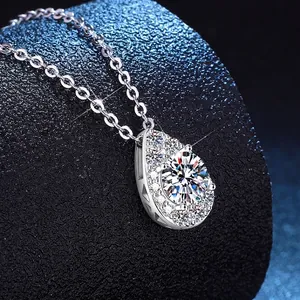 Collier en argent 925 avec pendentif en forme de goutte et pierre de moissanite de 1ct
