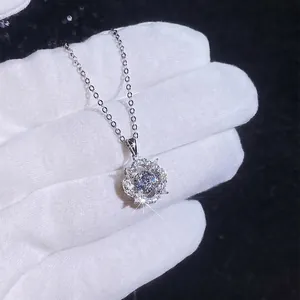 Collier trèfle en argent S925 avec pendentif en moissanite étincelante pour femme