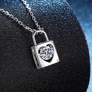 Collier en argent sterling S925 avec pendentif serrure en forme de cœur et pierre brillante