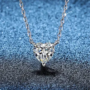 Collier de Luxe en Argent Sterling 925 avec Moissanite Cœur pour Femme Pendentif Moissanite Taille Cœur avec Certificat GRA Bijoux Cadeau