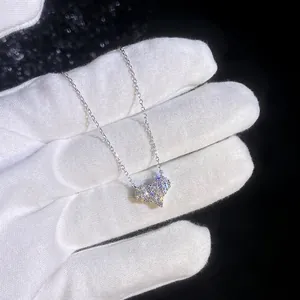 Collana con ciondolo a cuore in argento sterling S925 con pietre di moissanite incastonate