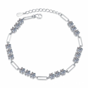 Luxurious S925 sterling silver tennis bracelet featuring 5.4ct moissanite round stones