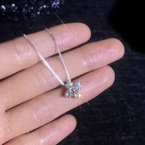 Sparkling D color moissanite lucky clover necklace made of polished S925 sterling silver