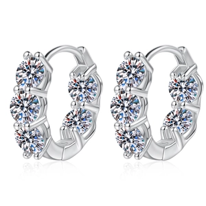 Boucles d'oreilles créoles classiques en argent 925 avec moissanite 4 carats et reflet miroir