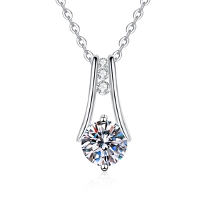 Elegant S925 sterling silver moissanite necklace with V-shaped tension setting pendant