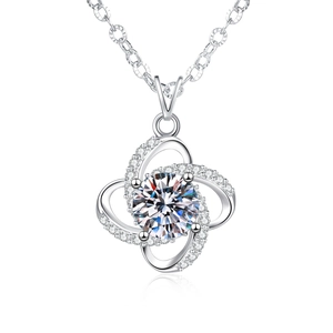 S925 silver four-leaf clover pendant necklace with moissanite and micro-pave diamonds