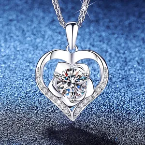 Collier Pendentif Cœur Rose en Argent Sterling S925 Moissanite Taille Ronde Couleur D Moissanite Collier Avec Certificat GRA Bijoux