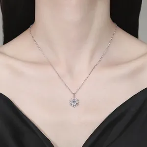 Elegant S925 sterling silver snowflake necklace with sparkling moissanite stones