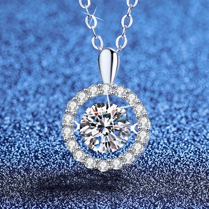 Collana con Ciondolo a Cuore Danzante in Argento Sterling 925 Moissanite per Donna Gioielli Moissanite Halo a Taglio Tondo Scintillante