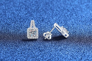 Close-up of S925 silver square stud earrings featuring sparkling center moissanite stone
